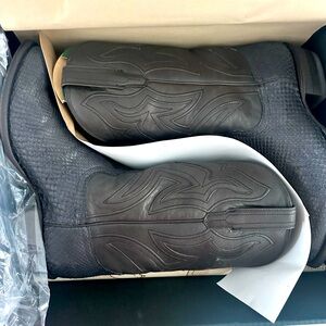 Tecova 11 EE worn lightly boots Billy Gunsmoke Python